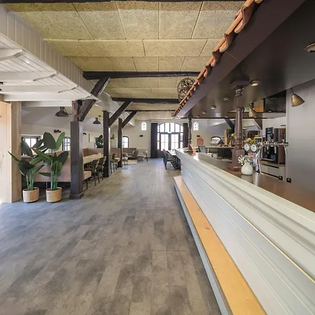 The Nutshell Met Hottub En Sauna | 2 Personen *