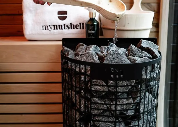 The Nutshell Met Hottub En Sauna | 2 Personen Neede