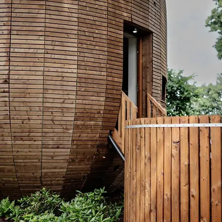 The Nutshell Met Hottub En Sauna | 2 Personen Neede